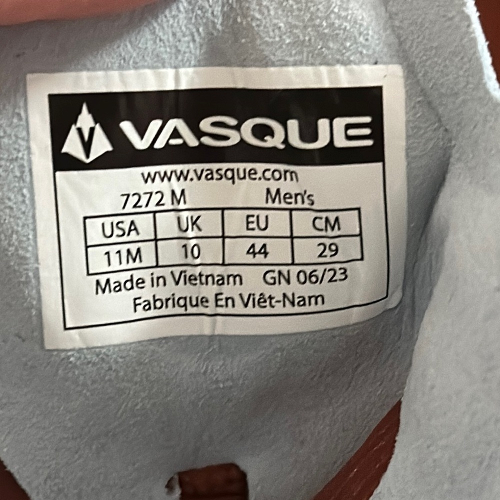 Men’s Vasque Here Mid Walking Boots - Picture 8 of 8